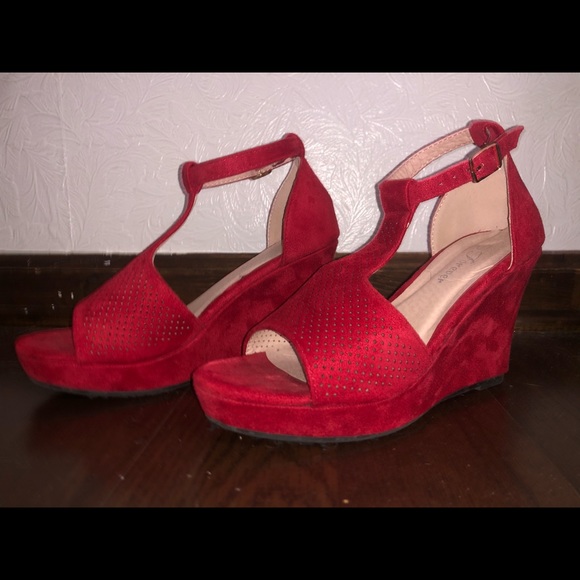 Wedges - Picture 1 of 3